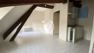 Küche; küchengeräte, holzboden, tageslicht, moderner stil, renoviert