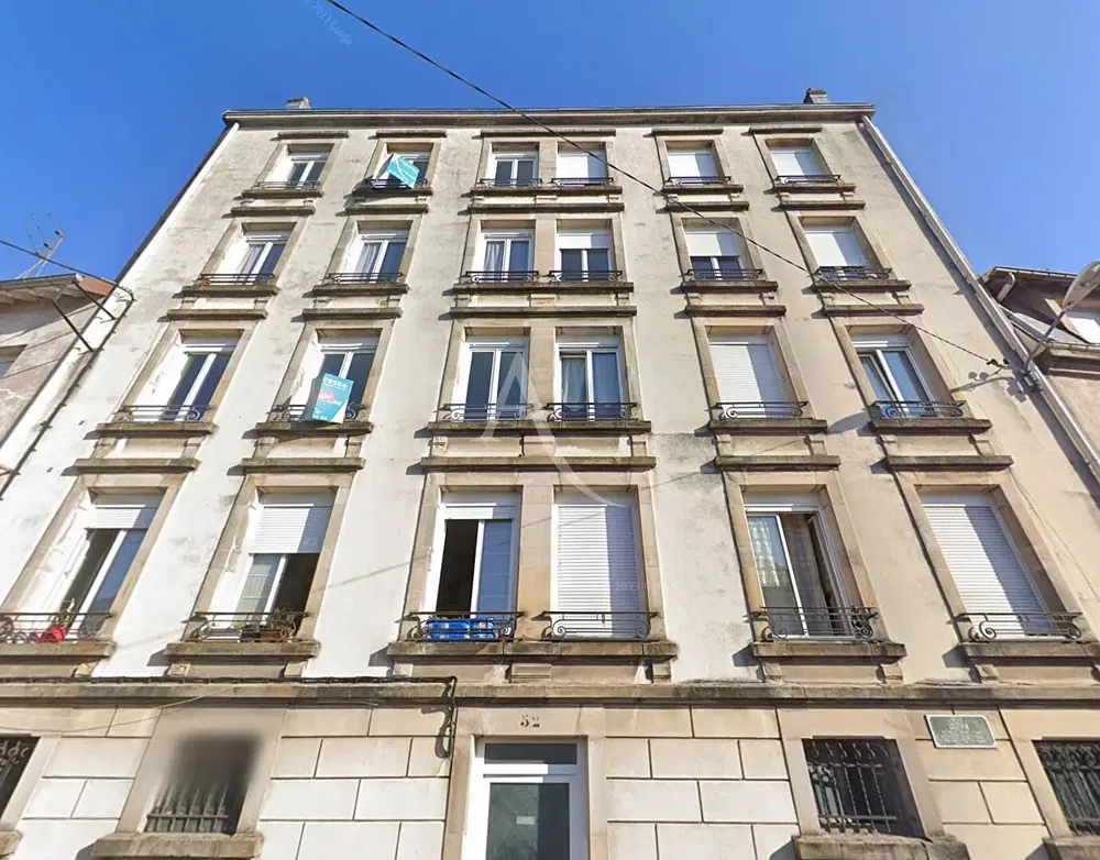 Кухня; кухненски уреди, дървен под, естествена светлина, модерен стил, ремонтиран