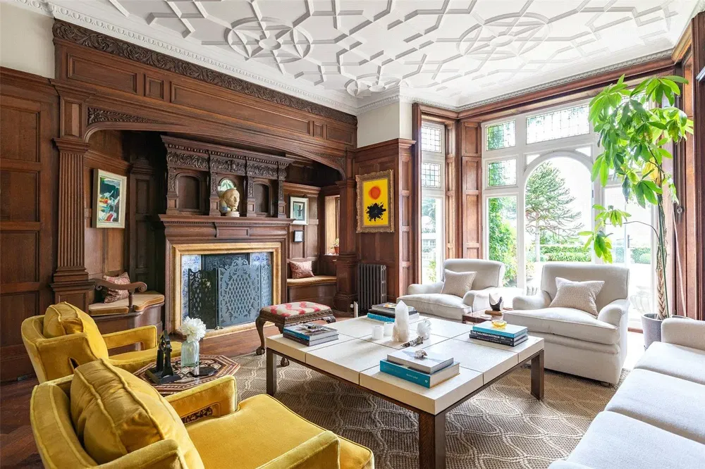 Cocina; electrodomésticos, suelo de madera, luz natural, estilo moderno, renovado