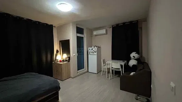 Küche; küchengeräte, holzboden, tageslicht, moderner stil, renoviert