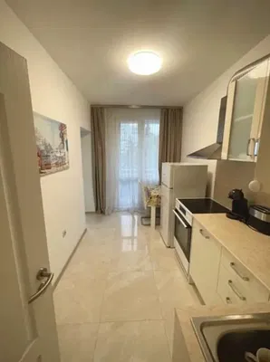 Küche; küchengeräte, holzboden, tageslicht, moderner stil, renoviert