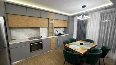 Wohnzimmer; holzboden, tageslicht, moderner stil, hohe decken