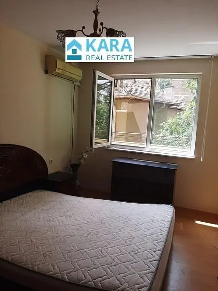 Küche; küchengeräte, holzboden, tageslicht, moderner stil, renoviert