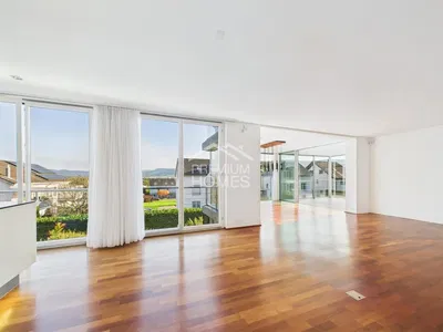 Küche; küchengeräte, holzboden, tageslicht, moderner stil, renoviert