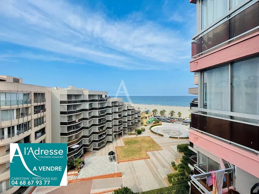 مطبخ; أجهزة المطبخ, أرضية خشبية, ضوء طبيعي, أسلوب عصري, مجدد