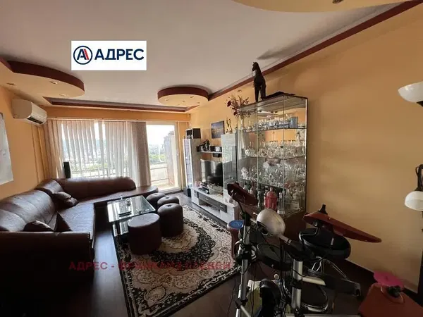 Küche; küchengeräte, holzboden, tageslicht, moderner stil, renoviert