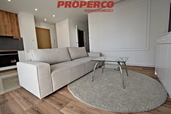 Wohnzimmer; holzboden, tageslicht, moderner stil, hohe decken