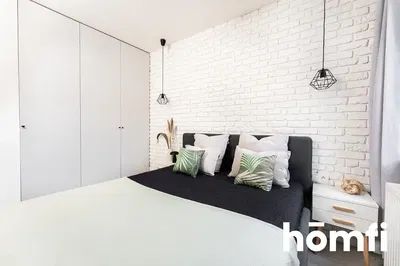 Хол; дървен под, естествена светлина, модерен стил, високи тавани