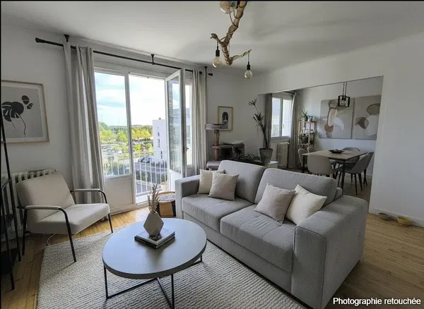 Mutfak; mutfak aletleri, ahşap zemin, doğal ışık, modern stil, tadilatlı