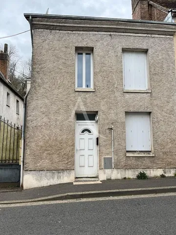 Salon; parquet, lumière naturelle, style moderne, hauteur sous plafond
