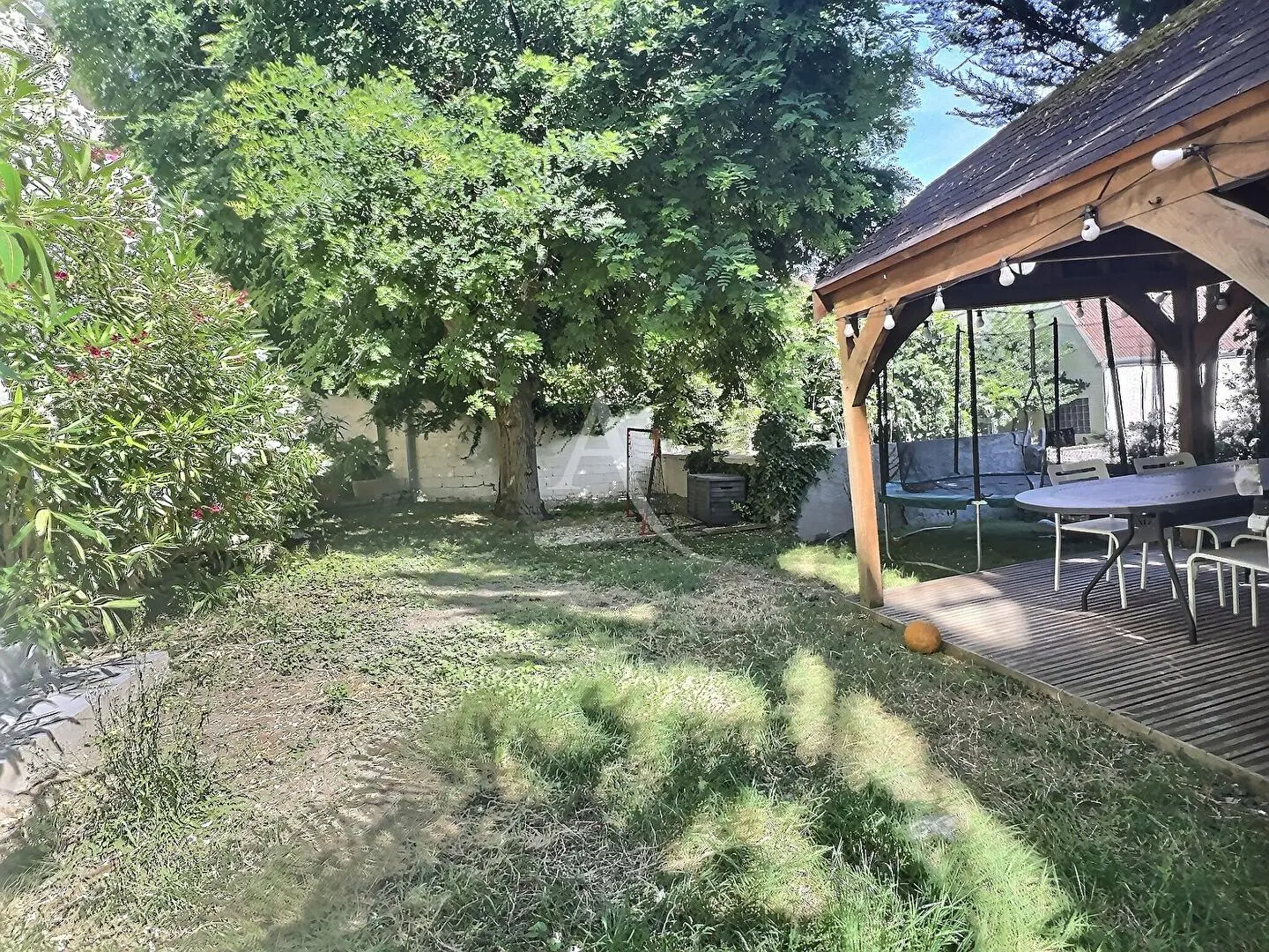 مطبخ; أجهزة المطبخ, أرضية خشبية, ضوء طبيعي, أسلوب عصري, مجدد