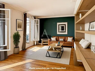 Living room; wood floor, natural light, modern style, high ceiling