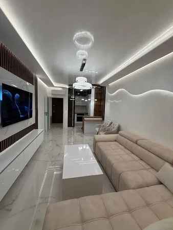 Κουζίνα; συσκευές κουζίνας, πλακάκια, φυσικό φως, μοντέρνο στυλ, ανακαινισμένο