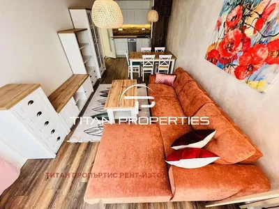 Σαλόνι; ξύλινο πάτωμα, φυσικό φως, μοντέρνο στυλ, ψηλά ταβάνια