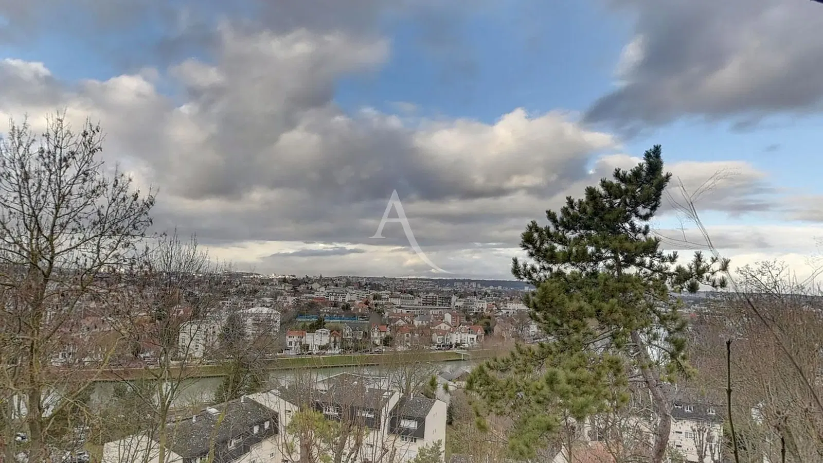 مطبخ; أجهزة المطبخ, أرضية خشبية, ضوء طبيعي, أسلوب عصري, مجدد