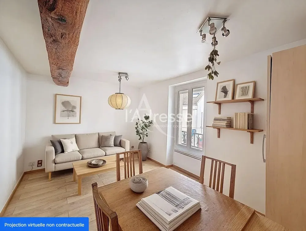 Wohnzimmer; holzboden, tageslicht, moderner stil, hohe decken