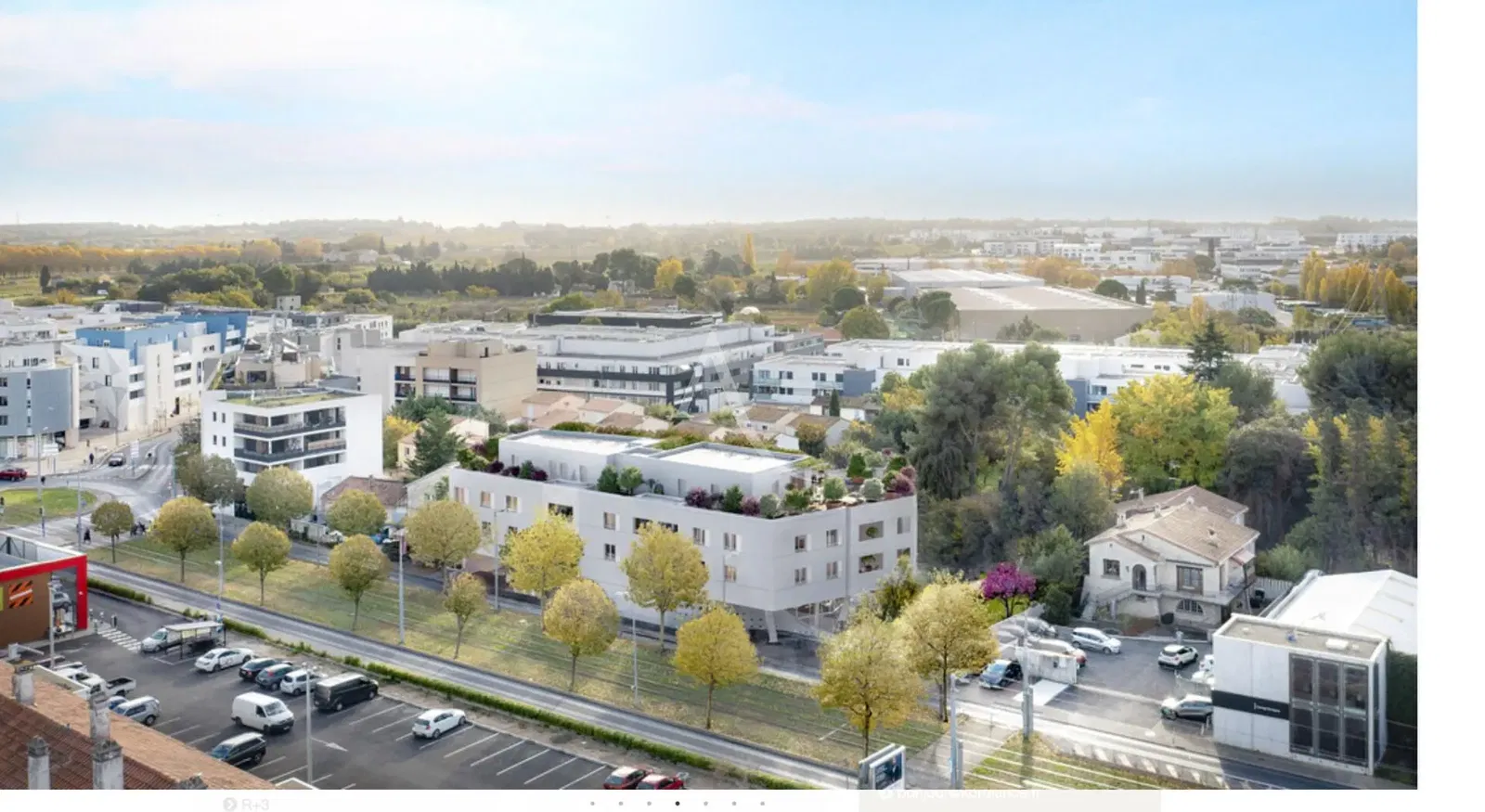 Σαλόνι; ξύλινο πάτωμα, φυσικό φως, μοντέρνο στυλ, ψηλά ταβάνια