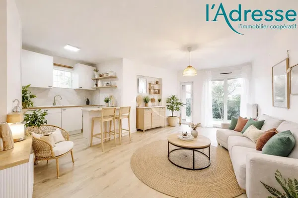 Oturma odası; ahşap zemin, doğal ışık, modern stil, tadilatlı