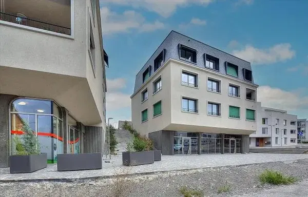 Küche; küchengeräte, holzboden, tageslicht, moderner stil, renoviert