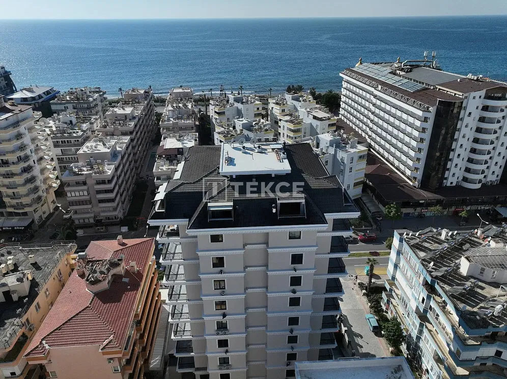 Soggiorno; pavimento in legno, luce naturale, stile moderno, soffitti alti