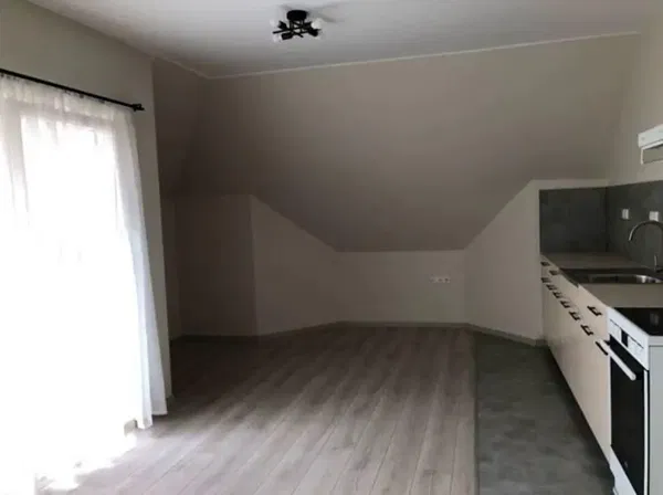 Küche; küchengeräte, holzboden, tageslicht, moderner stil, renoviert