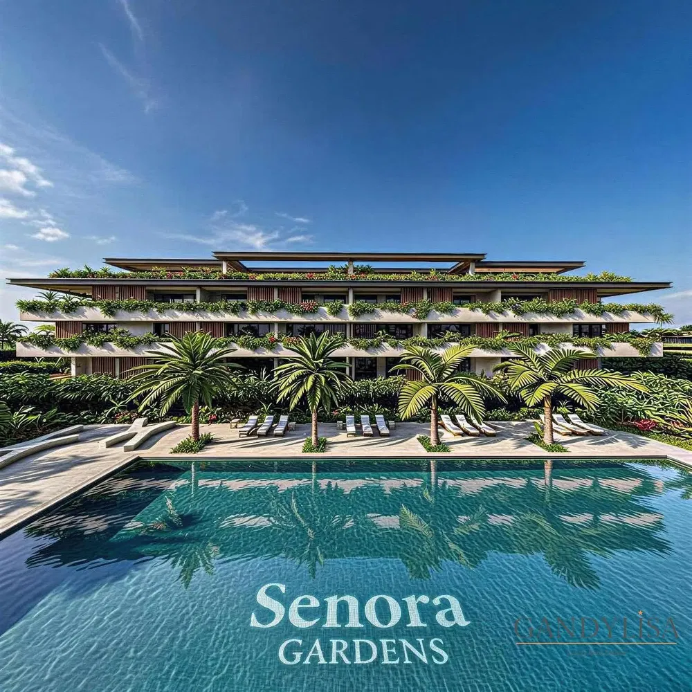 Living room; wood floor, natural light, modern style, high ceiling