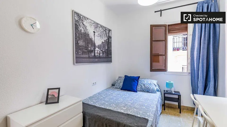 Küche; küchengeräte, holzboden, tageslicht, moderner stil, renoviert