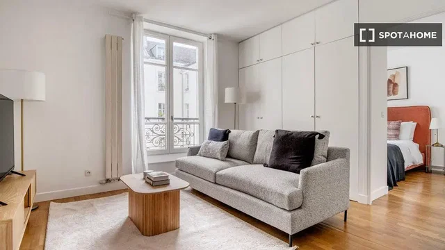 Хол