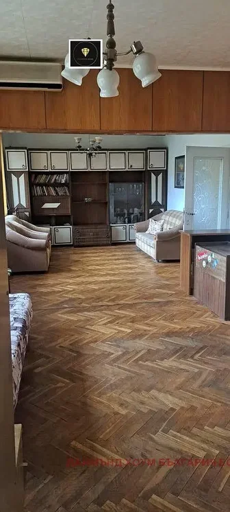 غرفة معيشة