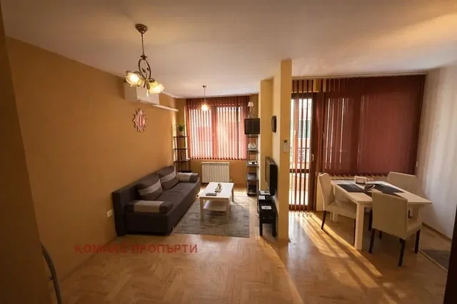 Salón