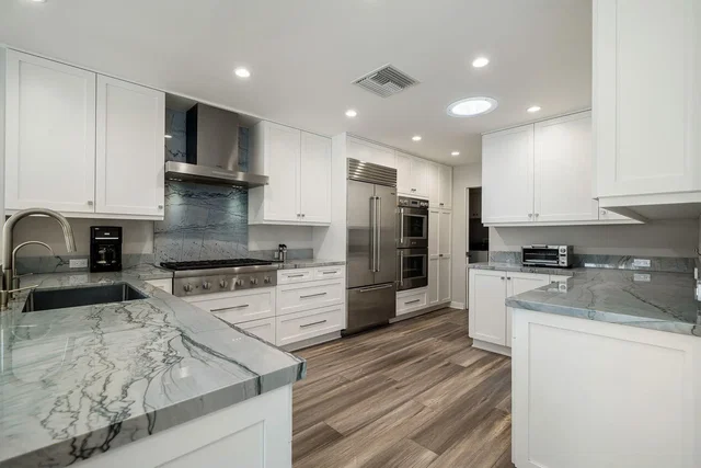 Хол
