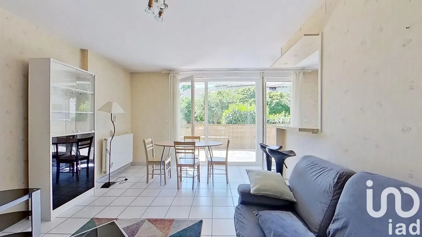 Küche; küchengeräte, holzboden, tageslicht, moderner stil