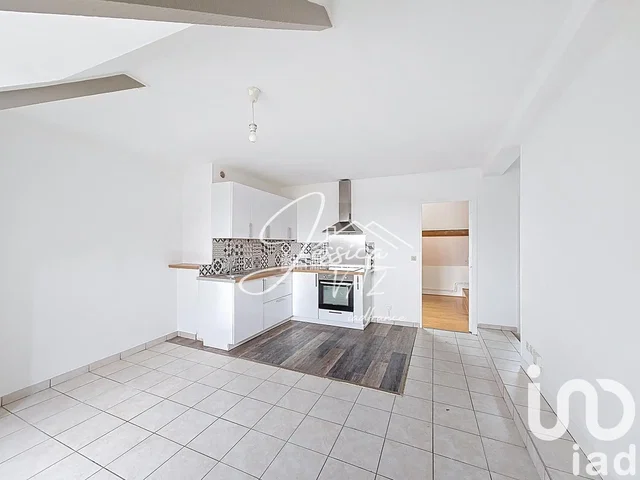 Kitchen; kitchen appliances, wood floor, natural light, modern style
