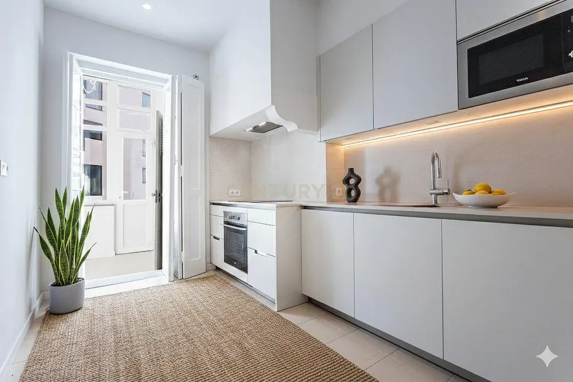 Küche; küchengeräte, holzboden, tageslicht, moderner stil