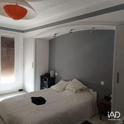 مطبخ; أجهزة المطبخ, أرضية خشبية, ضوء طبيعي, أسلوب عصري