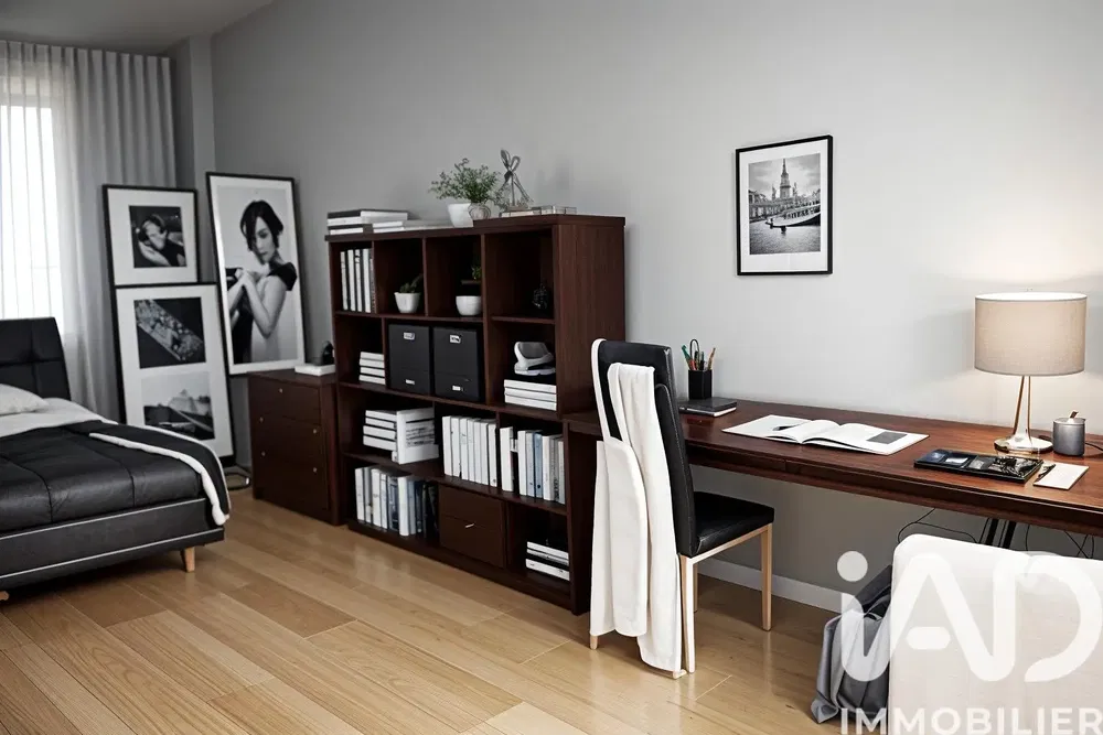 Кухиња; кухињски апарати, дрвени под, природно светло, модерни стил