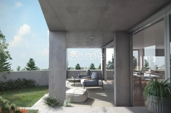 Keuken; keukenapparatuur, houten vloer, natuurlijk licht, moderne stijl