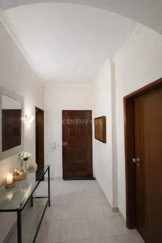 مطبخ; أجهزة المطبخ, أرضية خشبية, ضوء طبيعي, أسلوب عصري