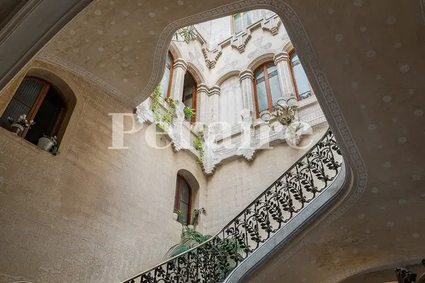 Küche; küchengeräte, holzboden, tageslicht, moderner stil