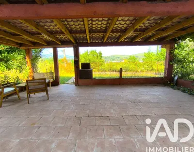 Küche; küchengeräte, holzboden, tageslicht, moderner stil