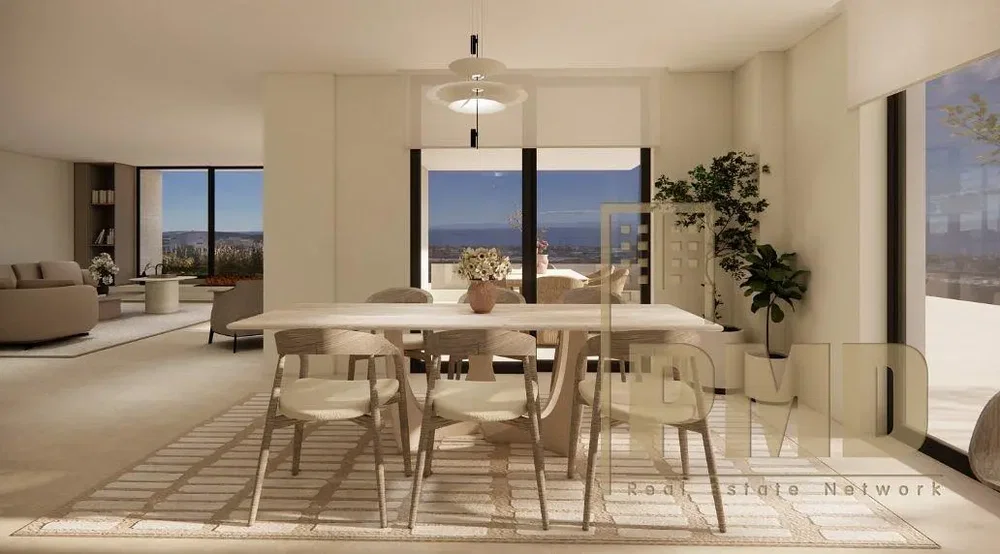 Cocina; electrodomésticos, suelo de madera, luz natural, estilo moderno