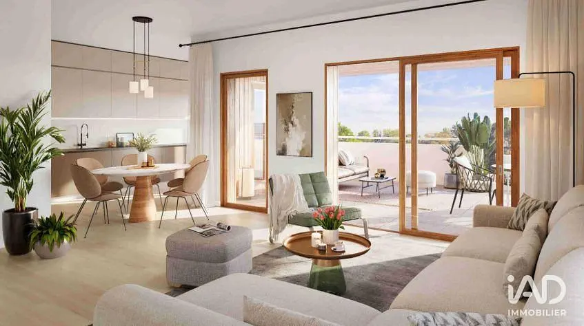 Кухиња; кухињски апарати, дрвени под, природно светло, модерни стил