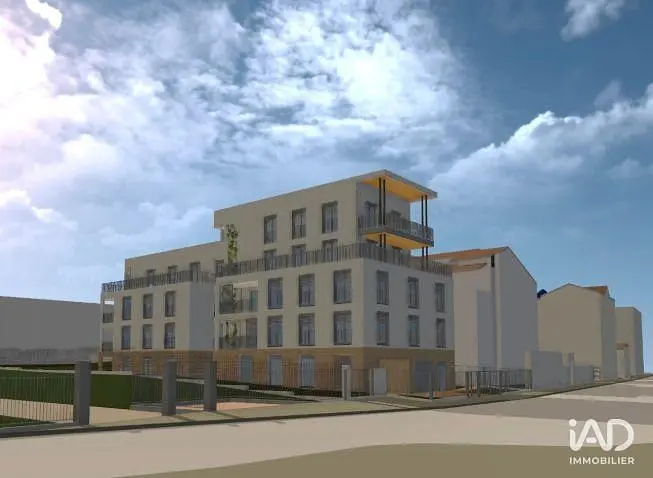 Κουζίνα; συσκευές κουζίνας, ξύλινο πάτωμα, φυσικό φως, μοντέρνο στυλ