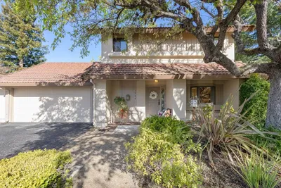 Küche; küchengeräte, holzboden, tageslicht, moderner stil