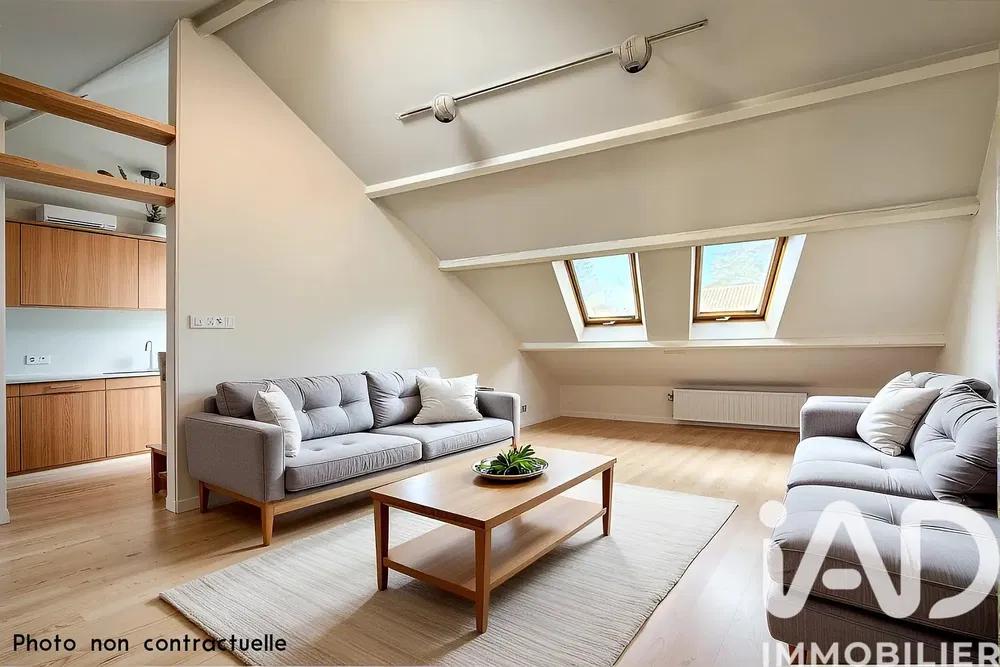 Küche; küchengeräte, holzboden, tageslicht, moderner stil