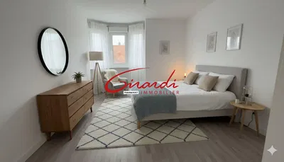 Cuisine; électroménager, parquet, lumière naturelle, style moderne