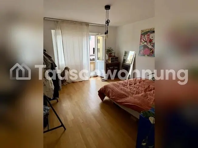 Küche; küchengeräte, holzboden, tageslicht, moderner stil