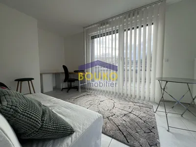 Küche; küchengeräte, holzboden, tageslicht, moderner stil