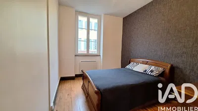 Wohnzimmer; holzboden, tageslicht, moderner stil