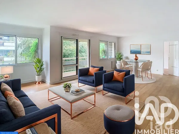 Kuchnia; sprzęt kuchenny, podłoga drewniana, światło dzienne, styl nowoczesny